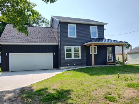 325 N Lincoln Street Bronson City MI 49028