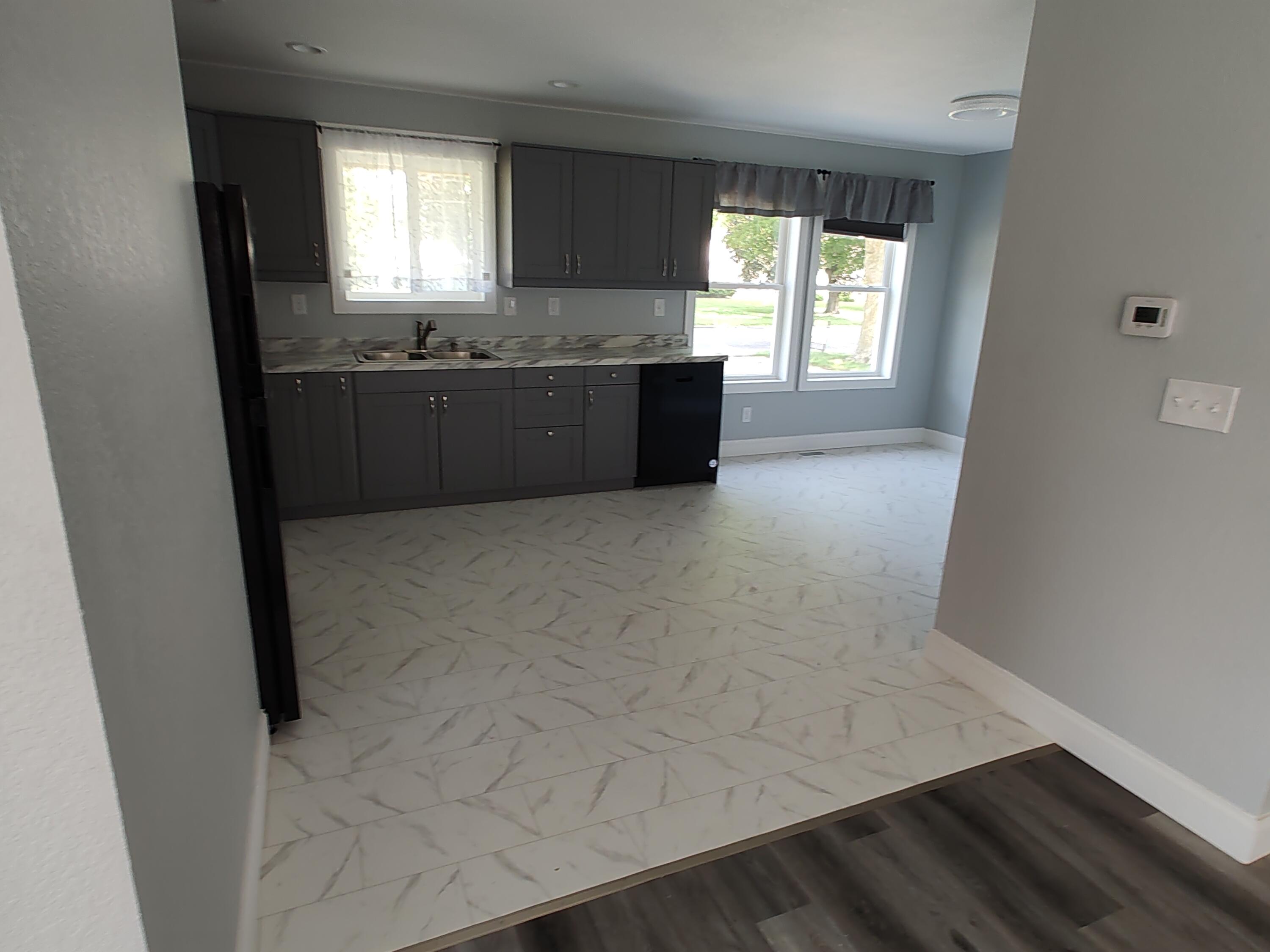 325 N Lincoln Street