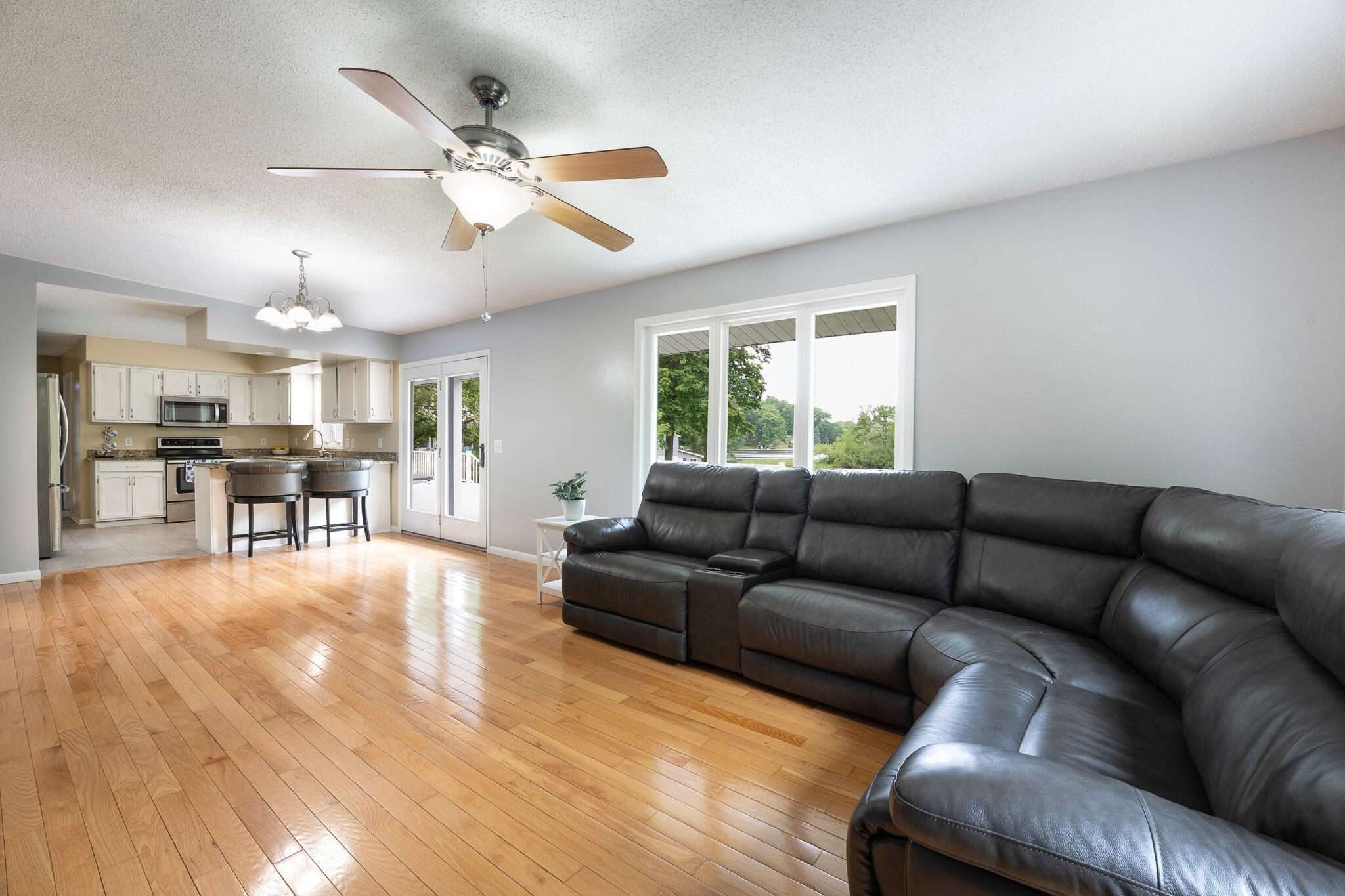 12111 S Sherman Lake Drive