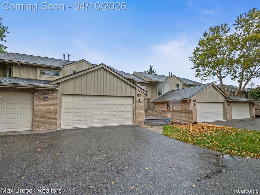 4231 Foxpointe Drive