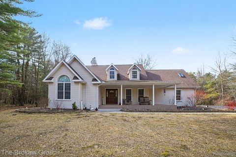 2910 Ginger Drive Coleman City MI 48618