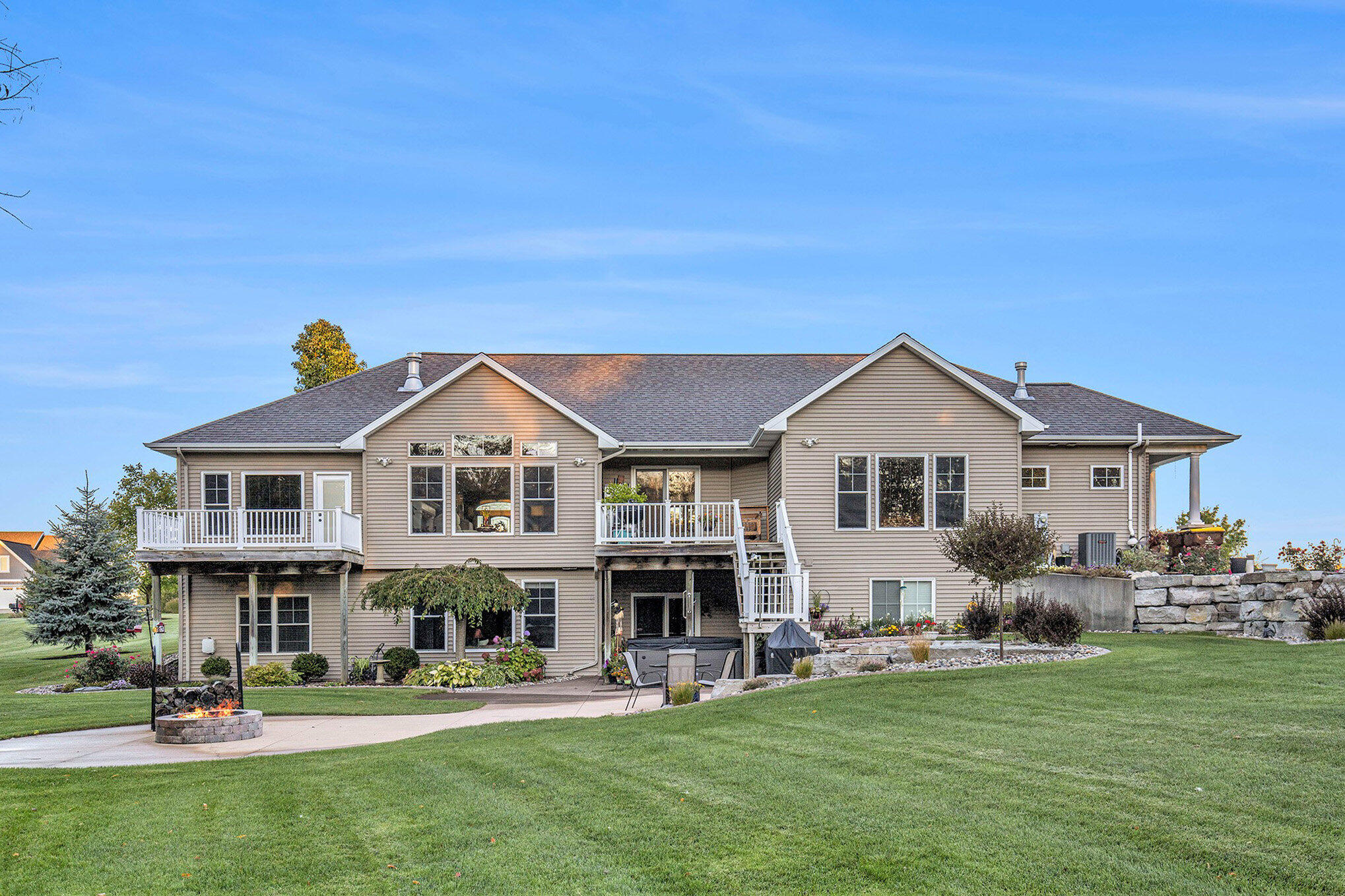 3178 Ridge Port Drive NW