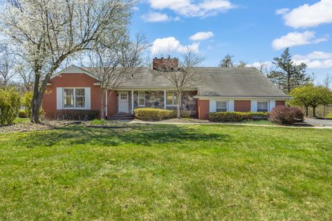 31069 MUNGER Drive Livonia City Wayne MI 48154