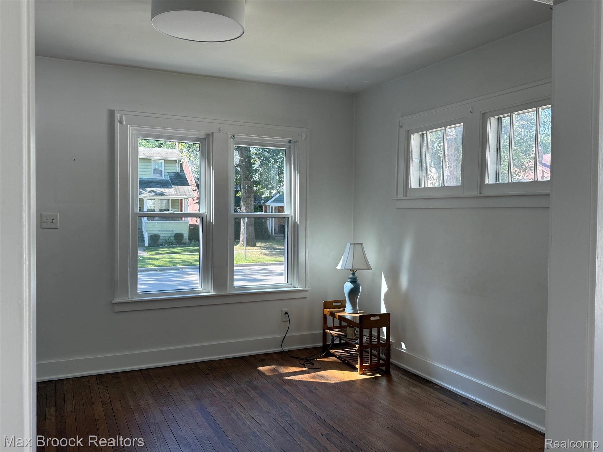 29 WOODWARD HEIGHTS Boulevard