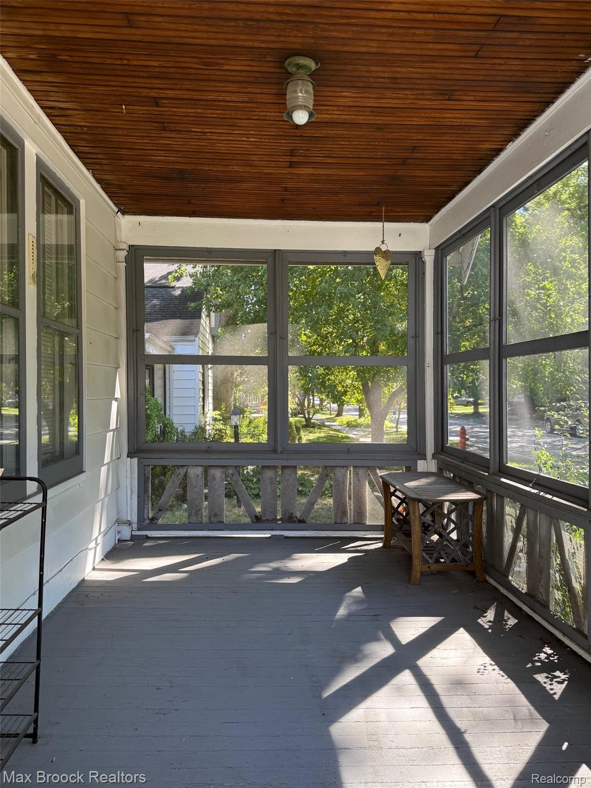 29 WOODWARD HEIGHTS Boulevard