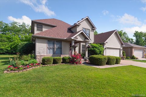 1453 Maplewood Drive Saline City MI 48176