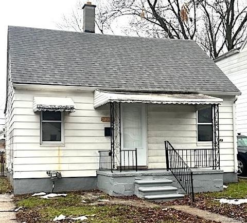 7228 Orchard Avenue Warren City MI 48091