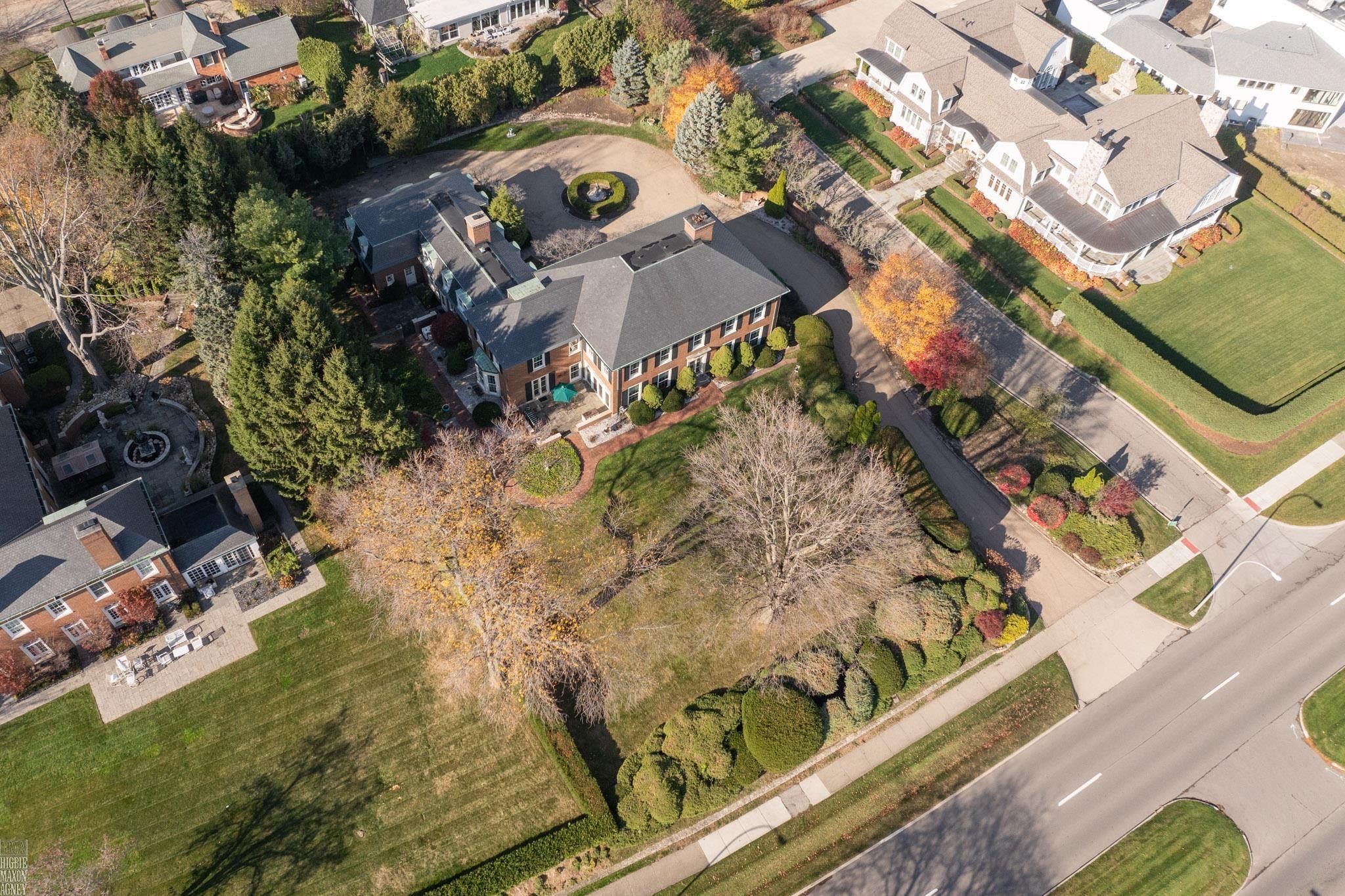 105 Lake Shore Road