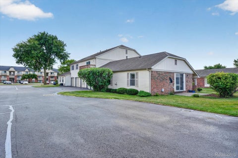 Tiny photo for 12000 Juniper Way #16, Grand Blanc City, MI 48439 (MLS # 20261069384)