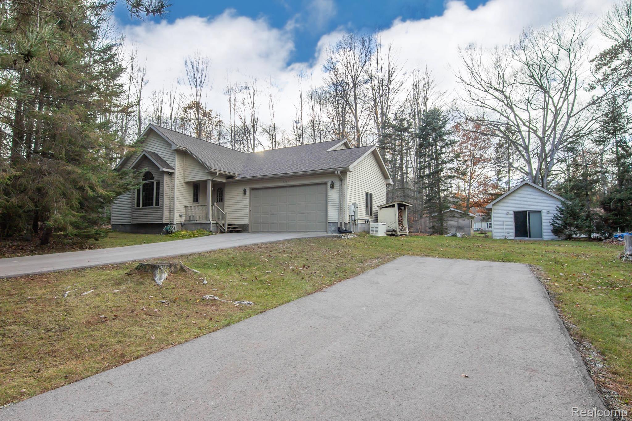 Lincoln, Michigan 48742, United States, 3 Bedrooms Bedrooms, ,2 BathroomsBathrooms,Residential,Active,241562