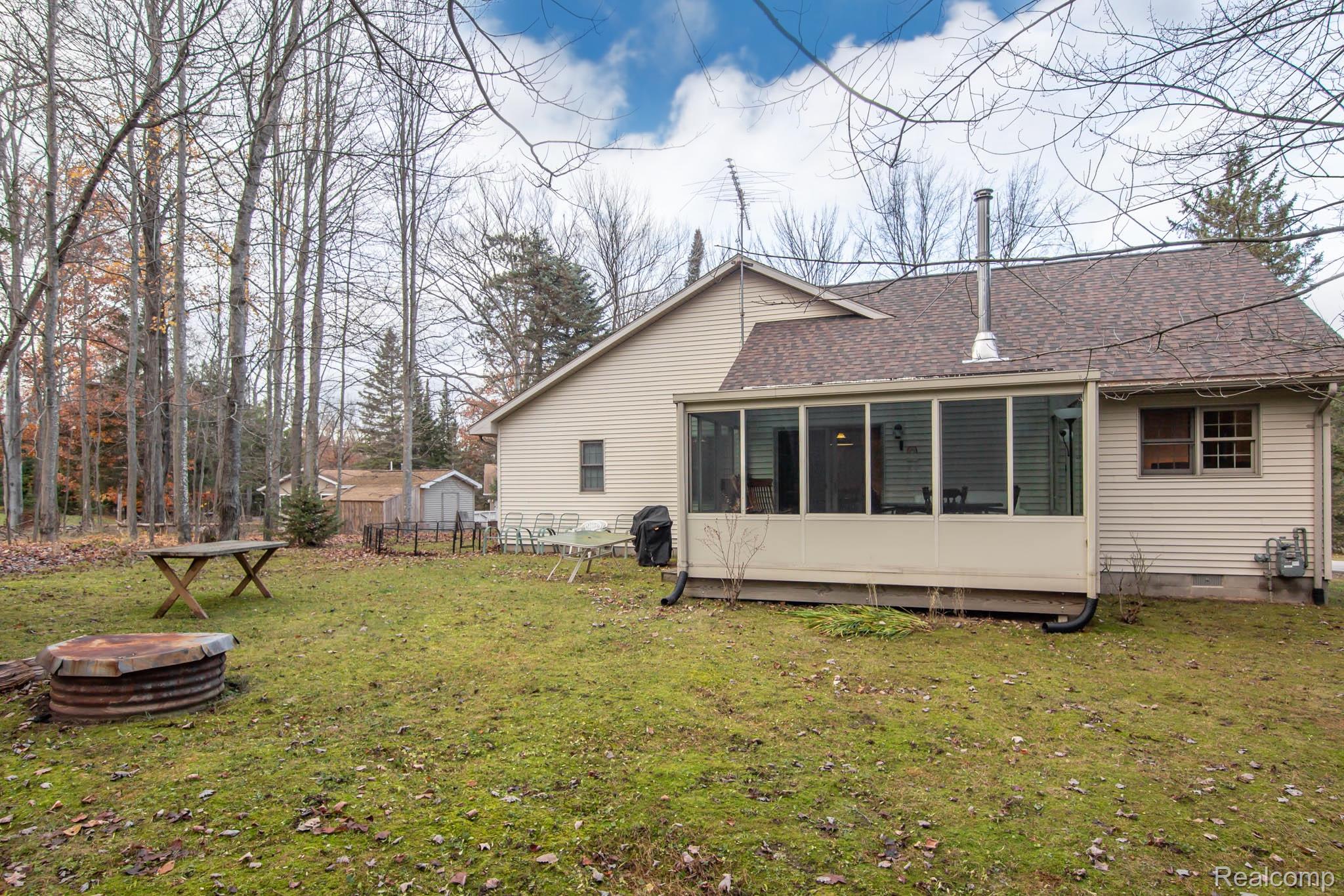 Lincoln, Michigan 48742, United States, 3 Bedrooms Bedrooms, ,2 BathroomsBathrooms,Residential,Active,241562