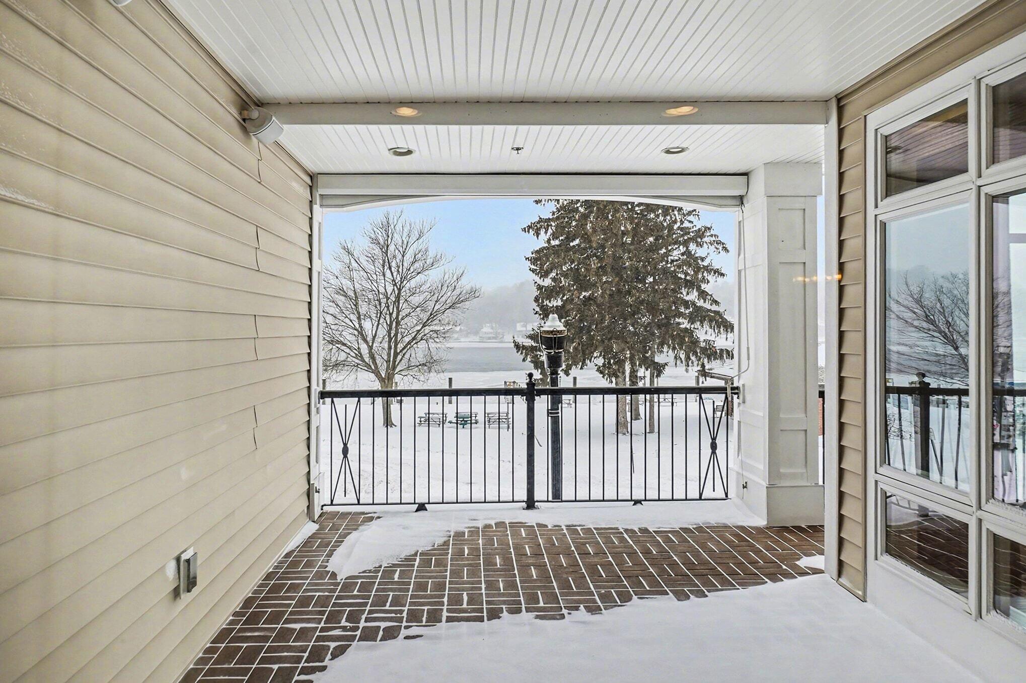 560 S Hancock Street 14