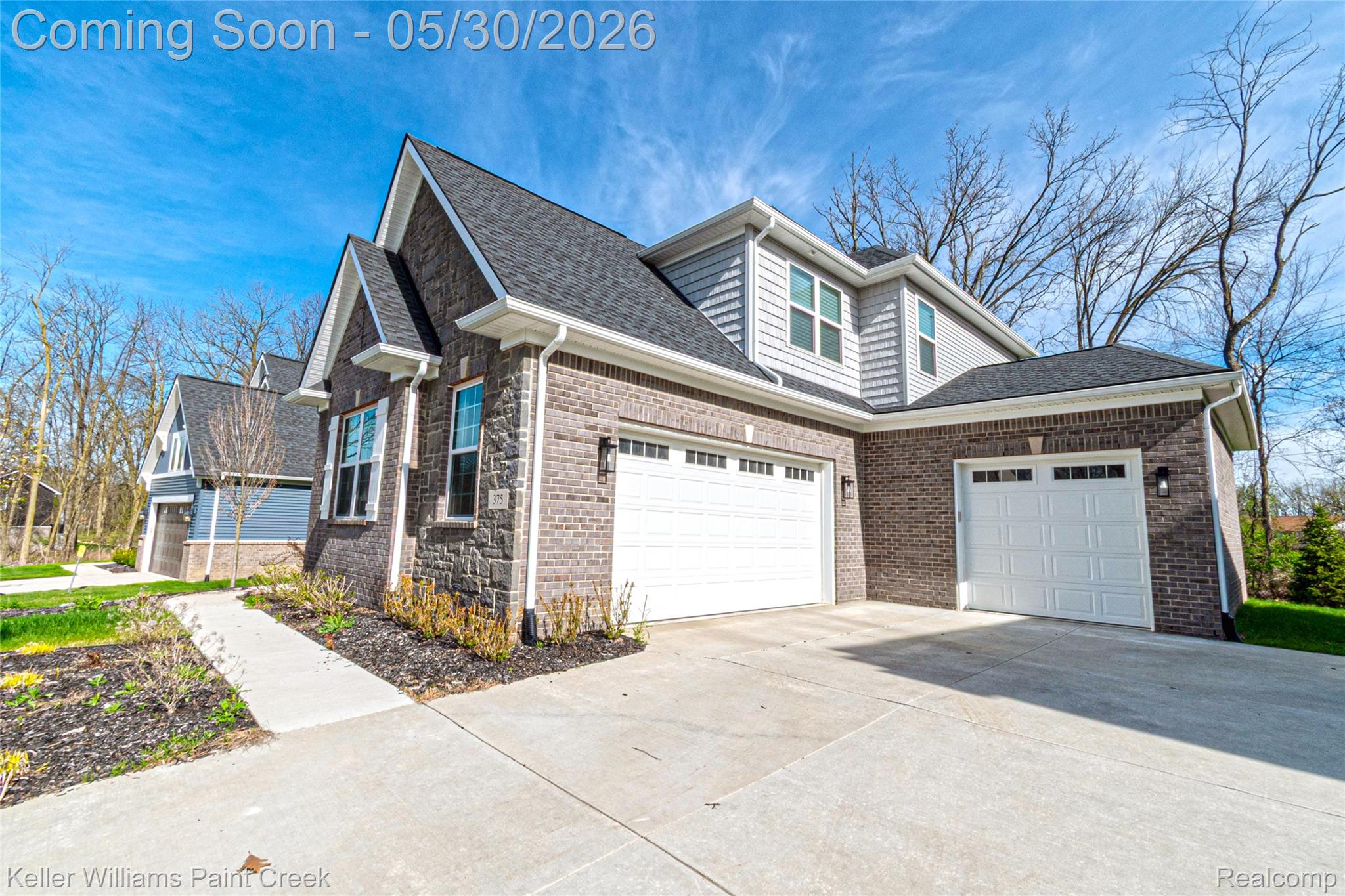 375 Amelia Circle