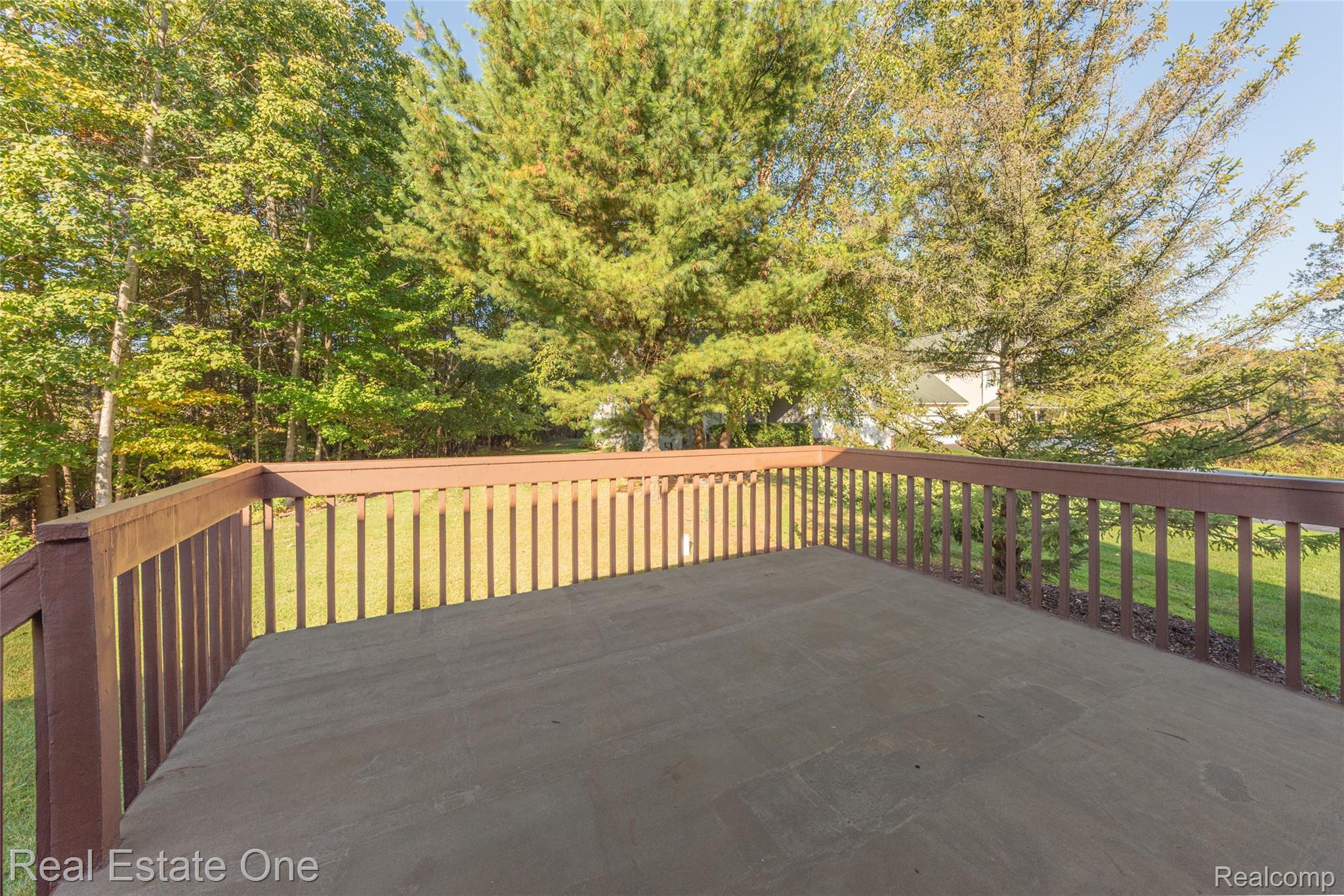 9970 Whispering Wood Drive