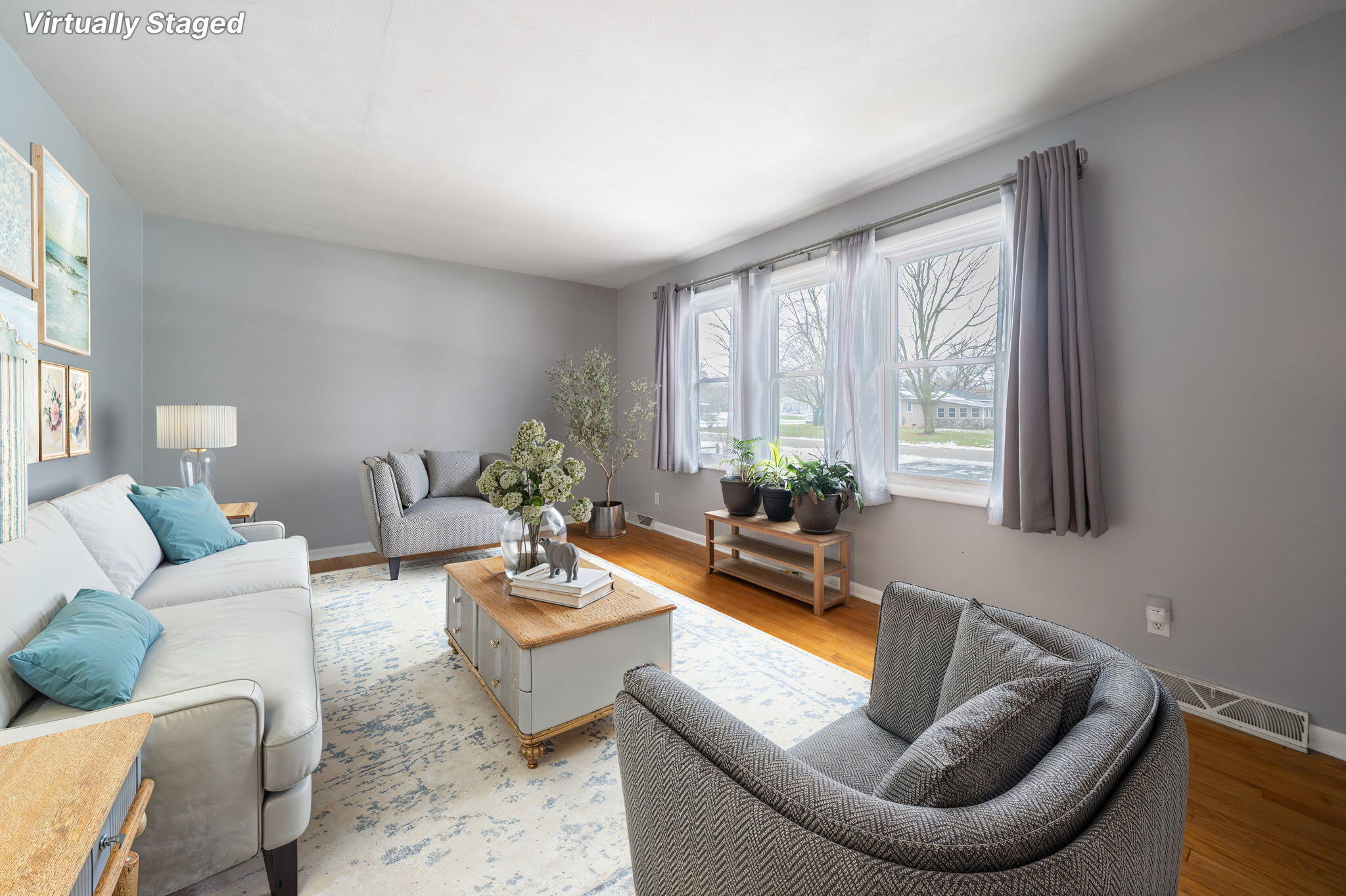 8252 Lamplight Drive