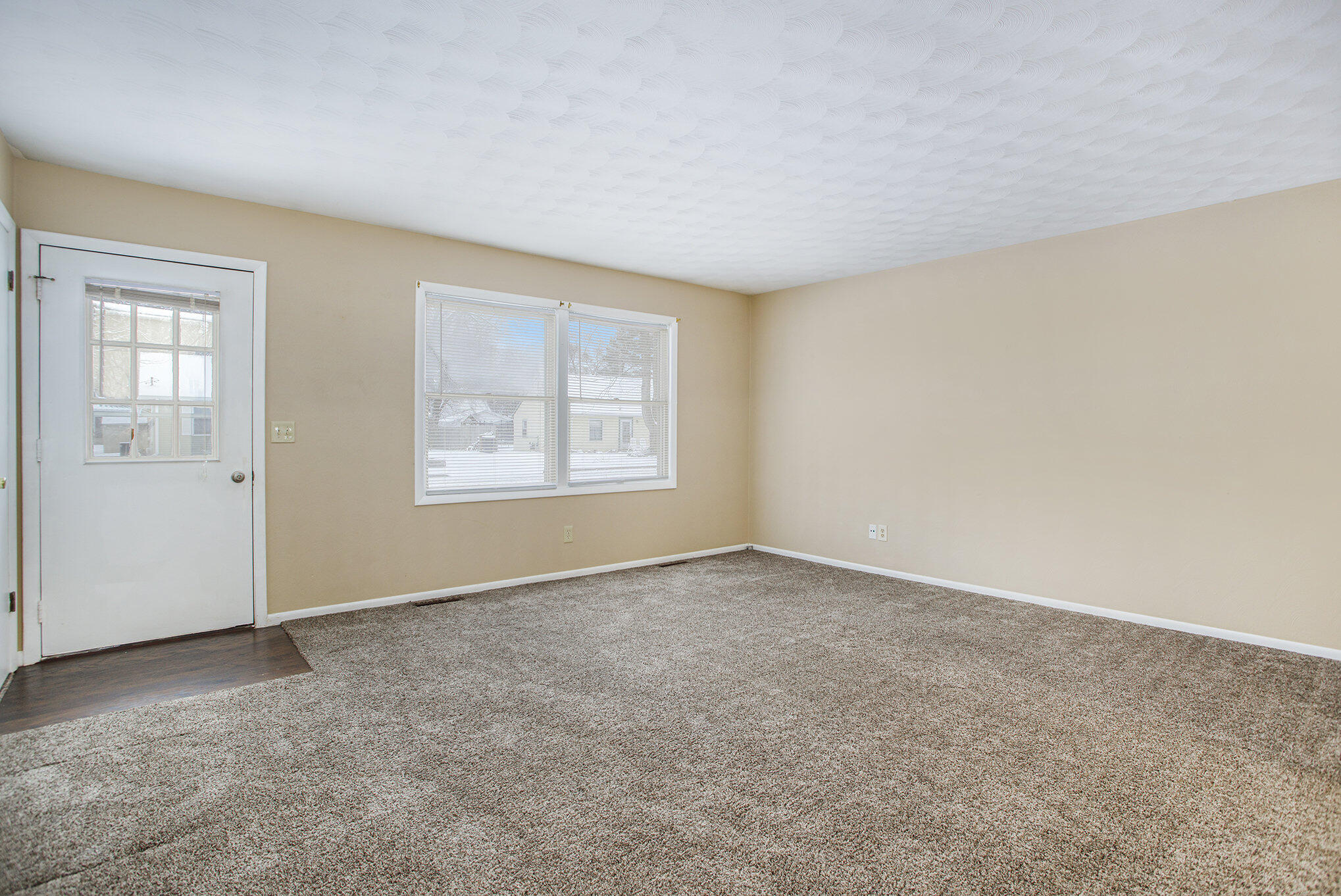 143 Floral Avenue