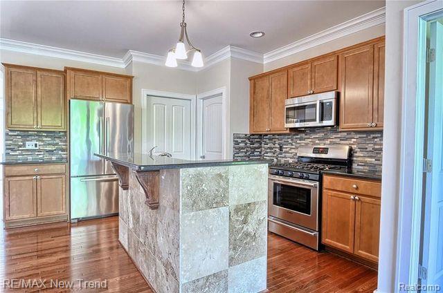 187 Summit View Trail