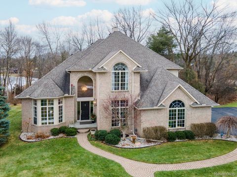 6751 Berry Pointe Drive Village Of Clarkston City MI 48348