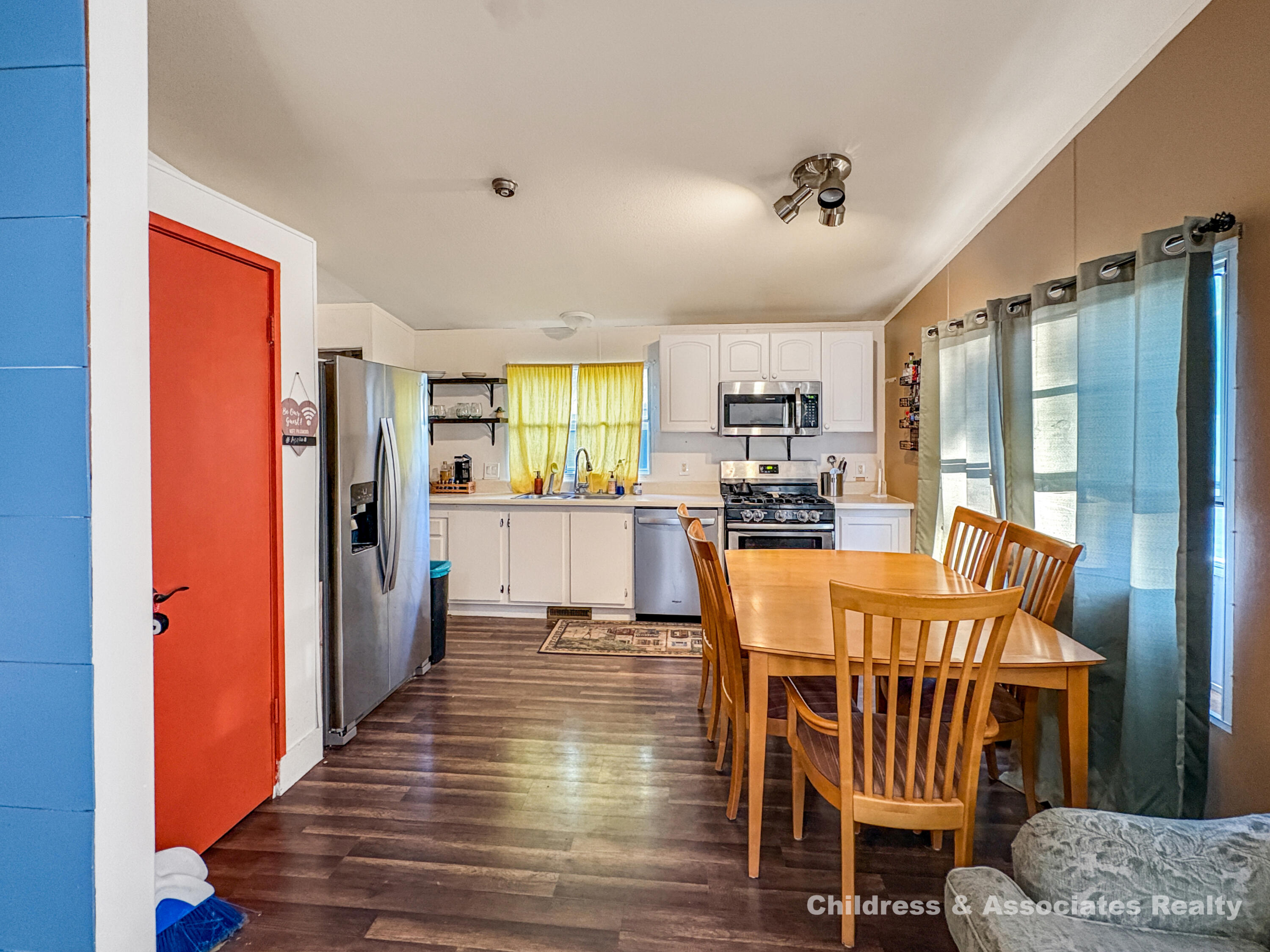 323 Scabbard Street SW