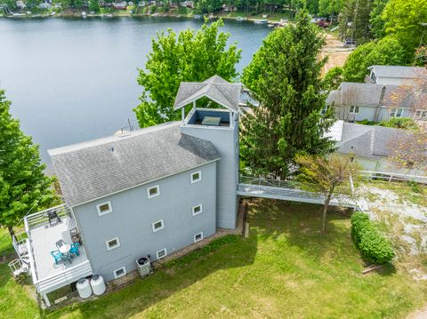 15657 Lakeview Drive Buchanan Township MI 49107