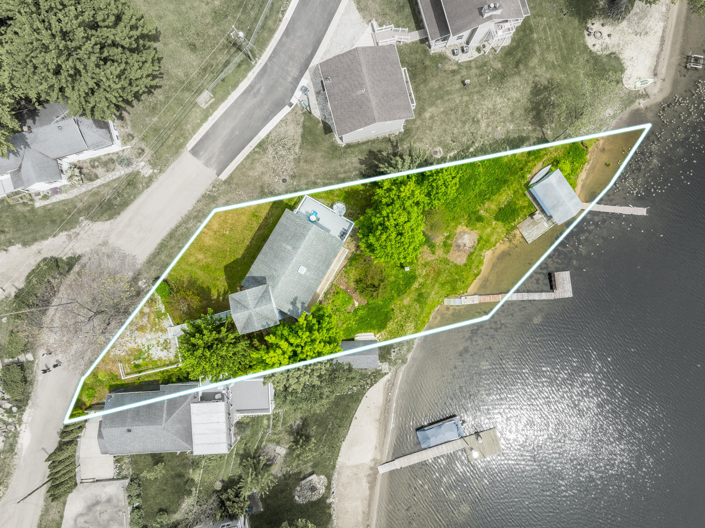 15657 Lakeview Drive