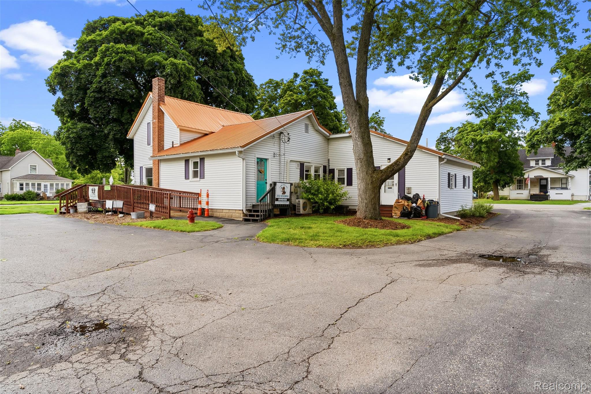 325 N Cedar Street