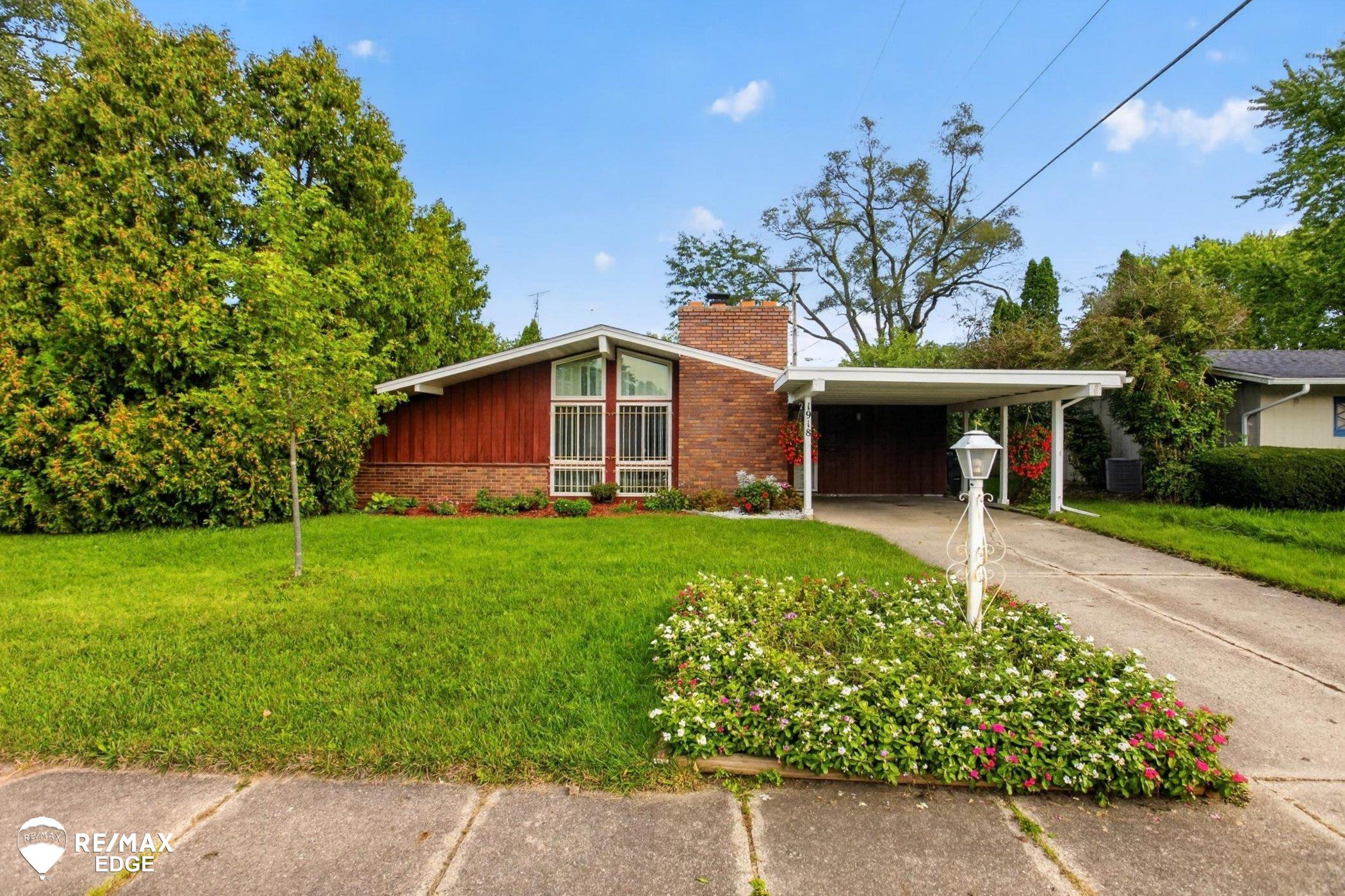 1918 Windsor Lane
