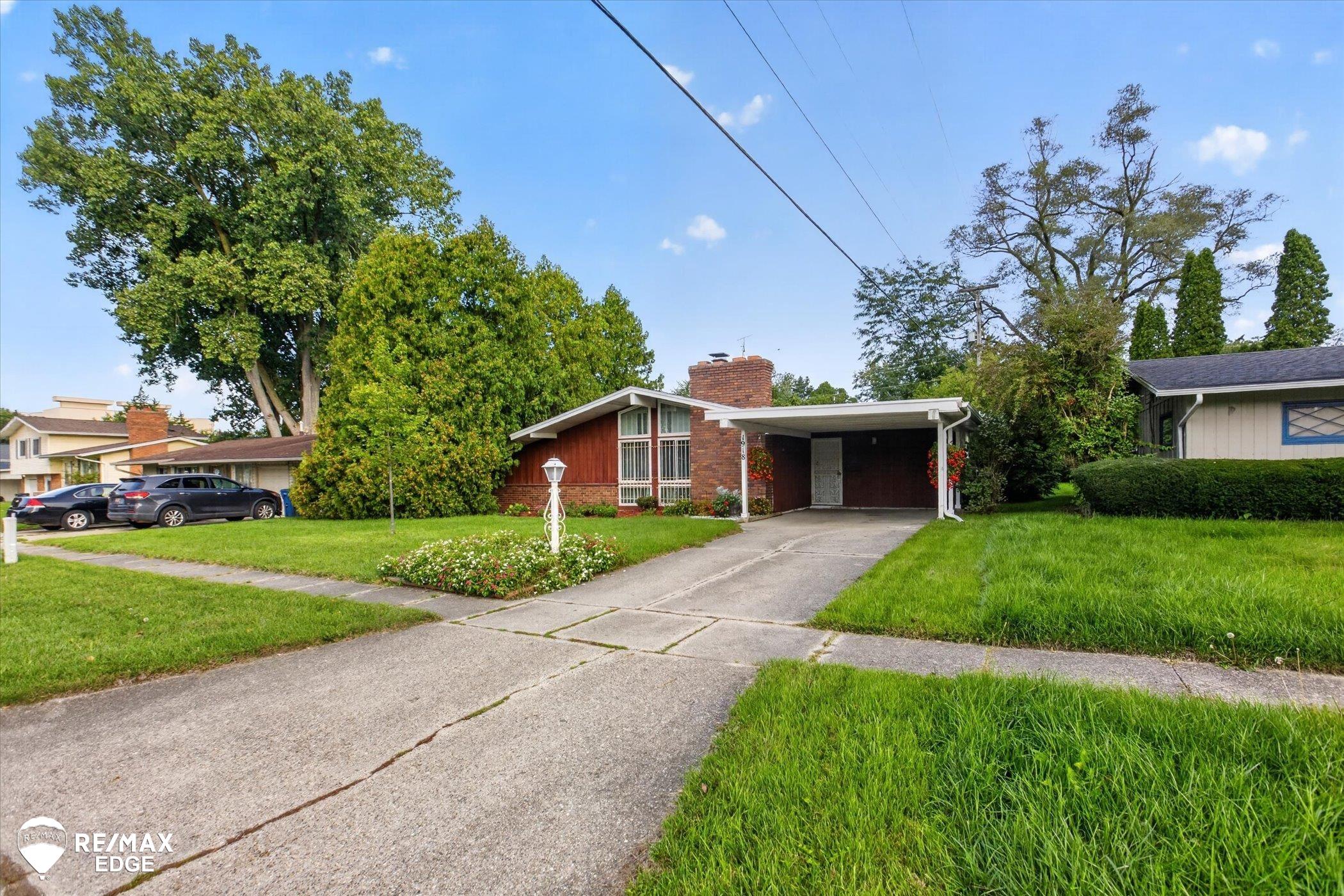 1918 Windsor Lane