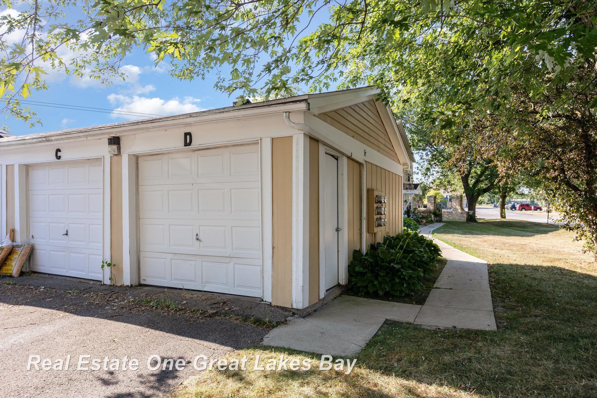 2540 Ivy Hill Lane