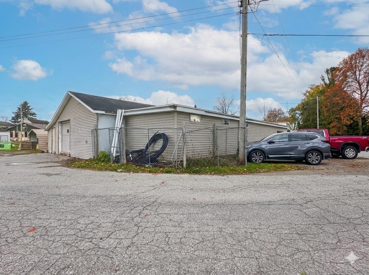 8925 S Kasson Street