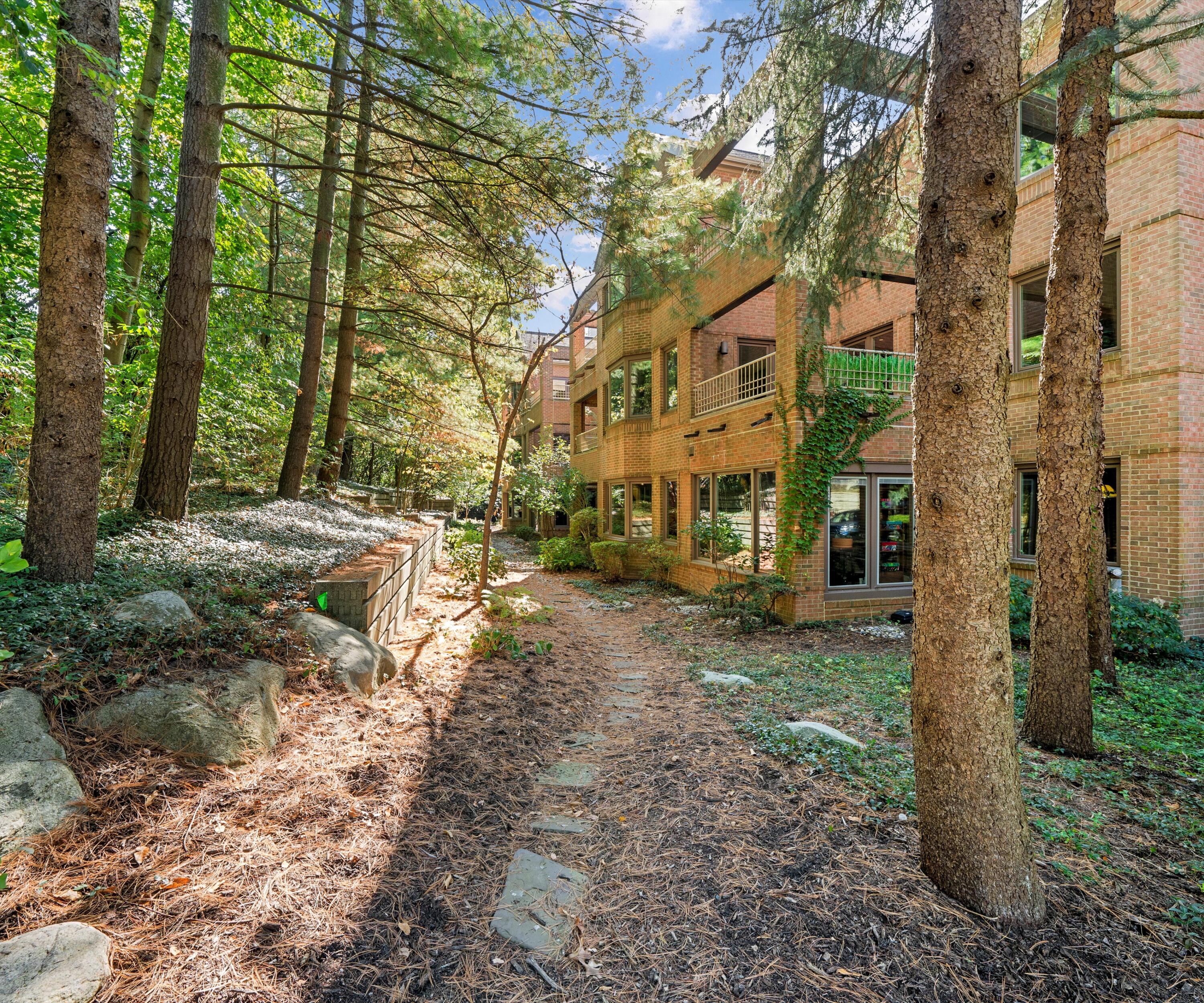 3000 Glazier Way 210