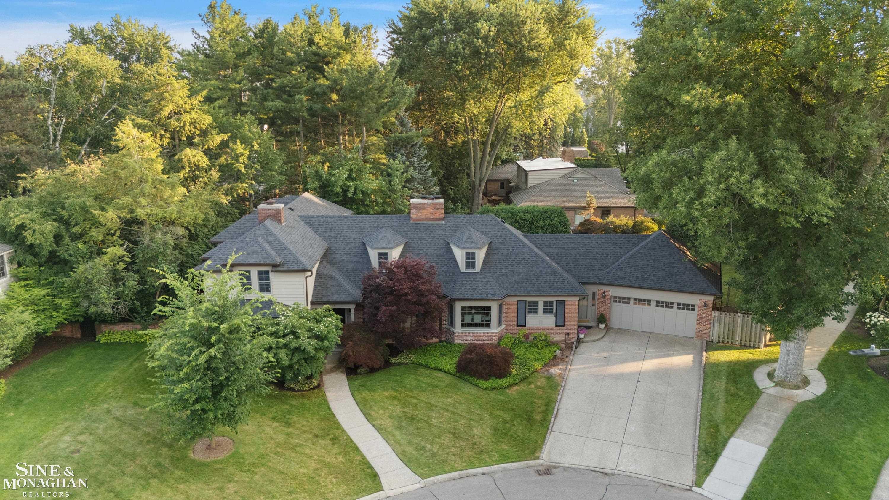 39 Harbor Hill Road