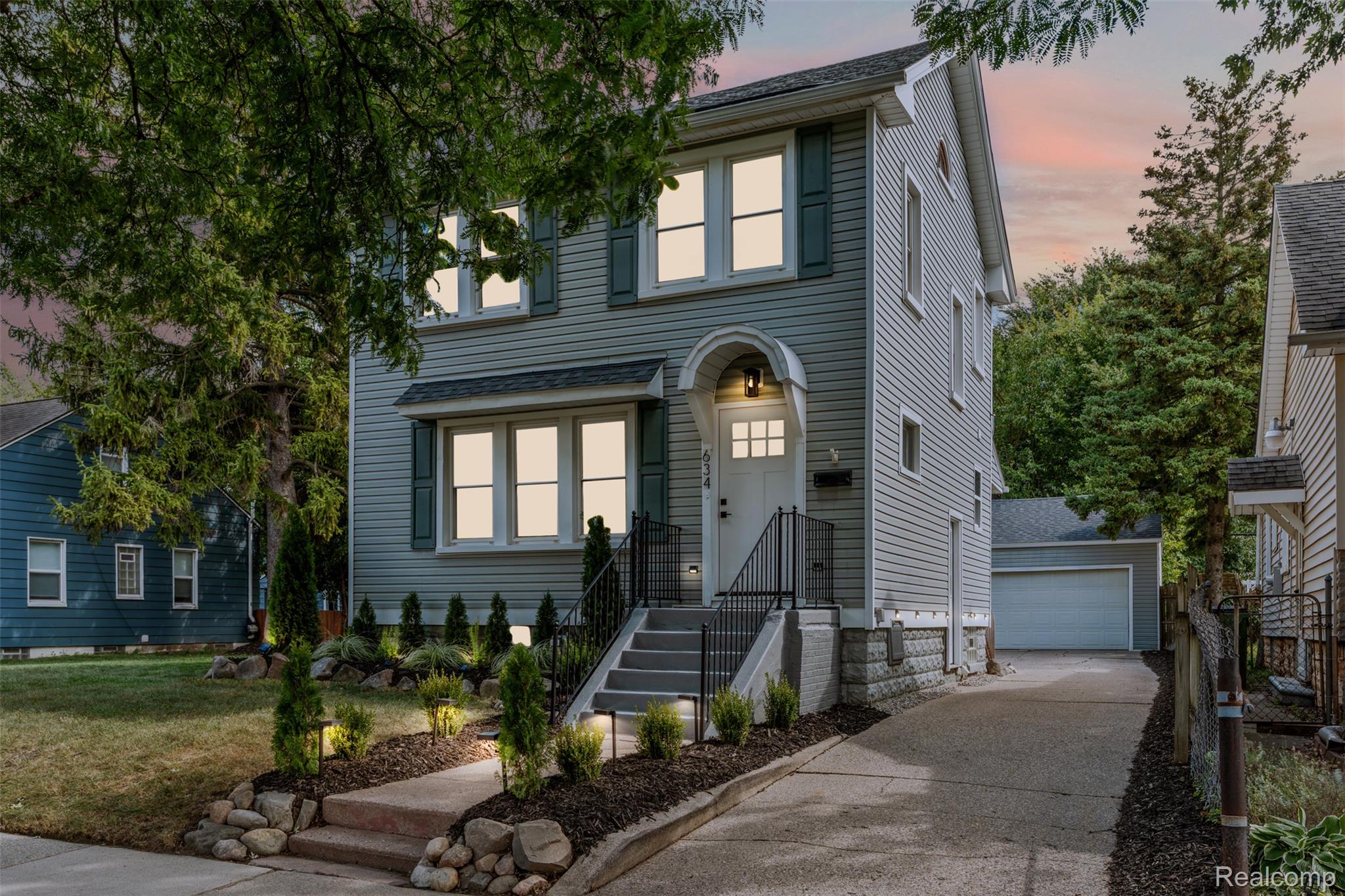 634 Channing Street