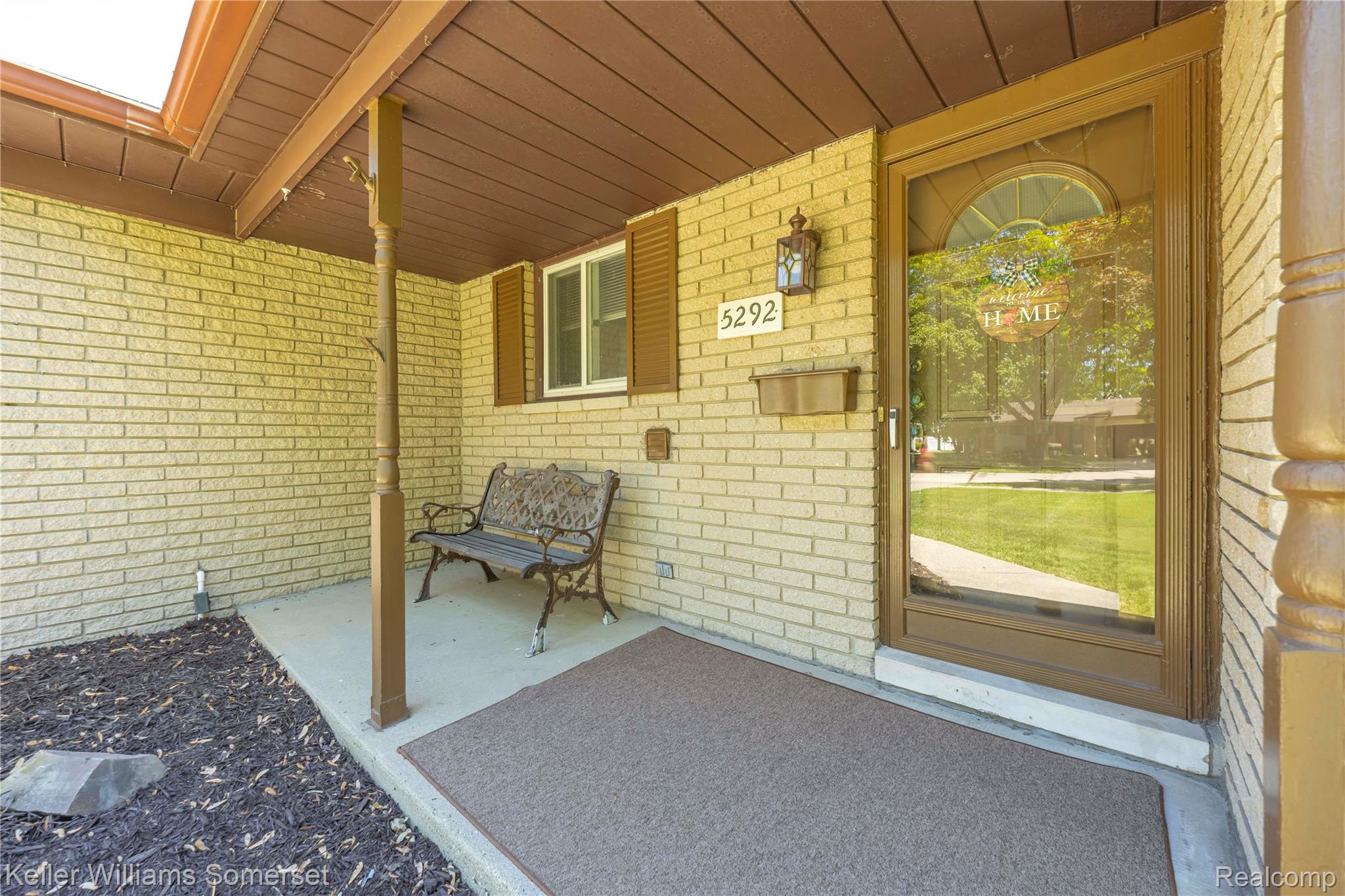 5292 ABINGTON Drive
