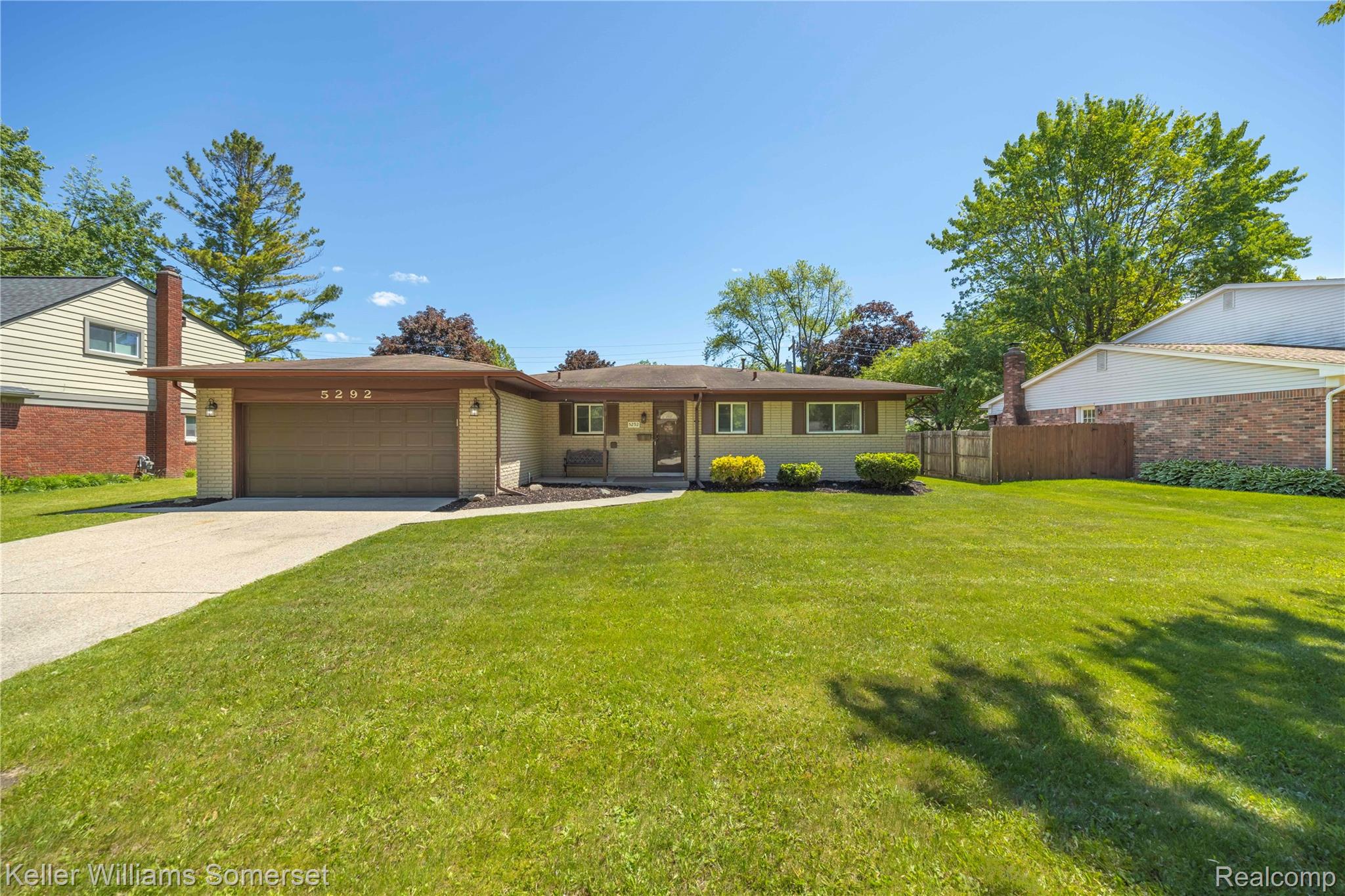 5292 ABINGTON Drive
