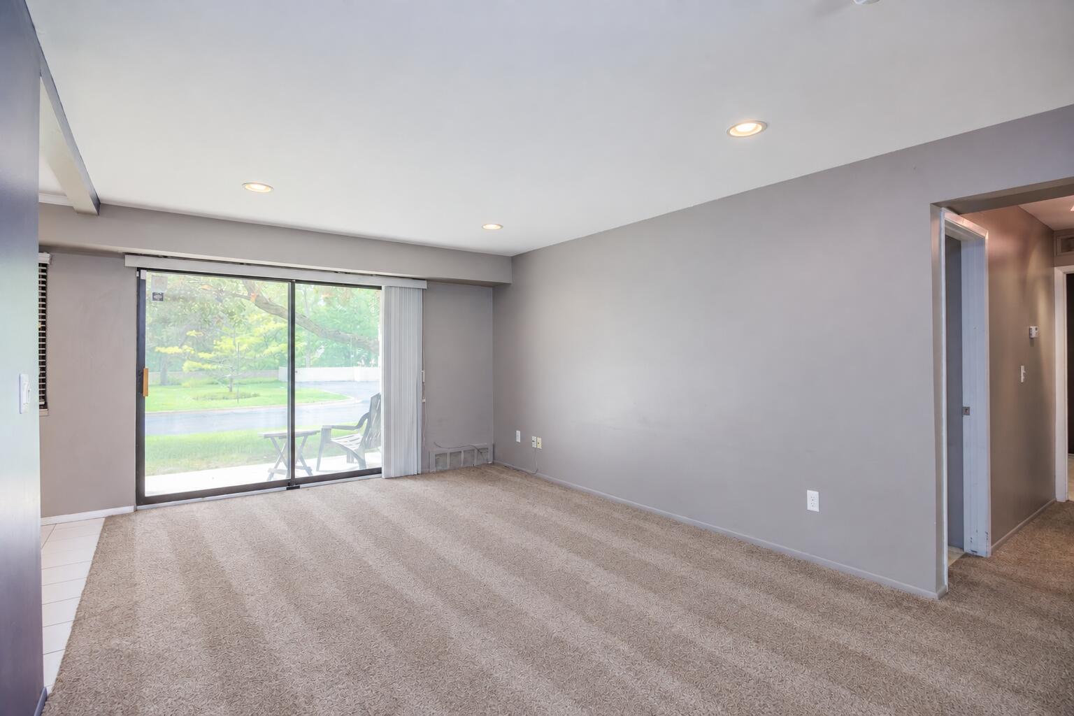 3835 Lone Pine Road 100