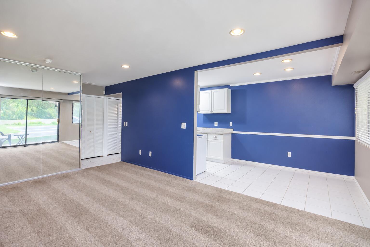 3835 Lone Pine Road 100