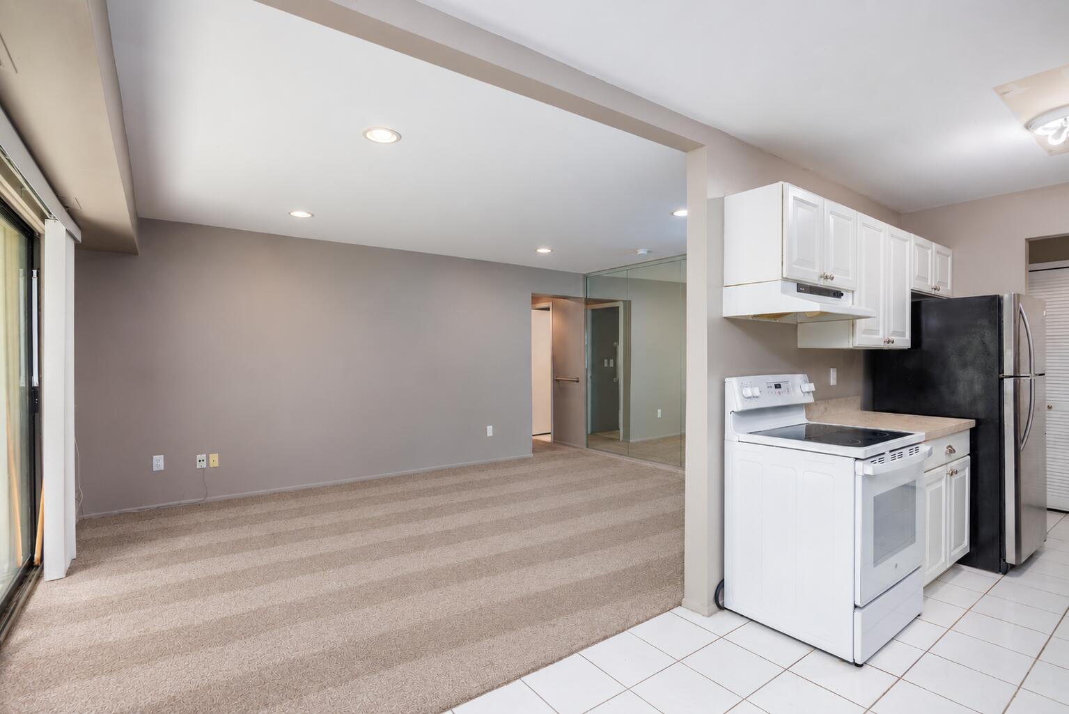 3835 Lone Pine Road 100