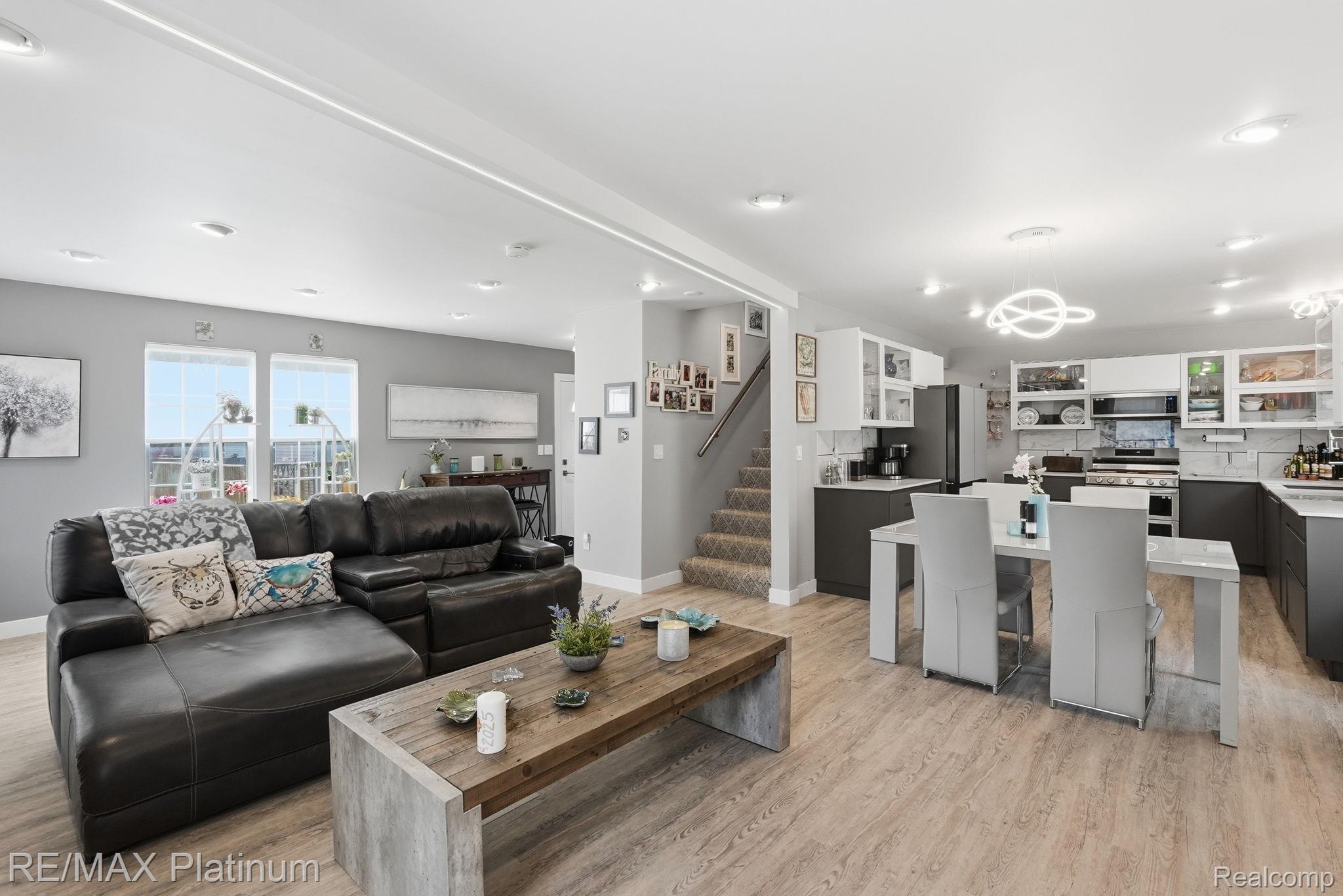 2428 Fisher Road