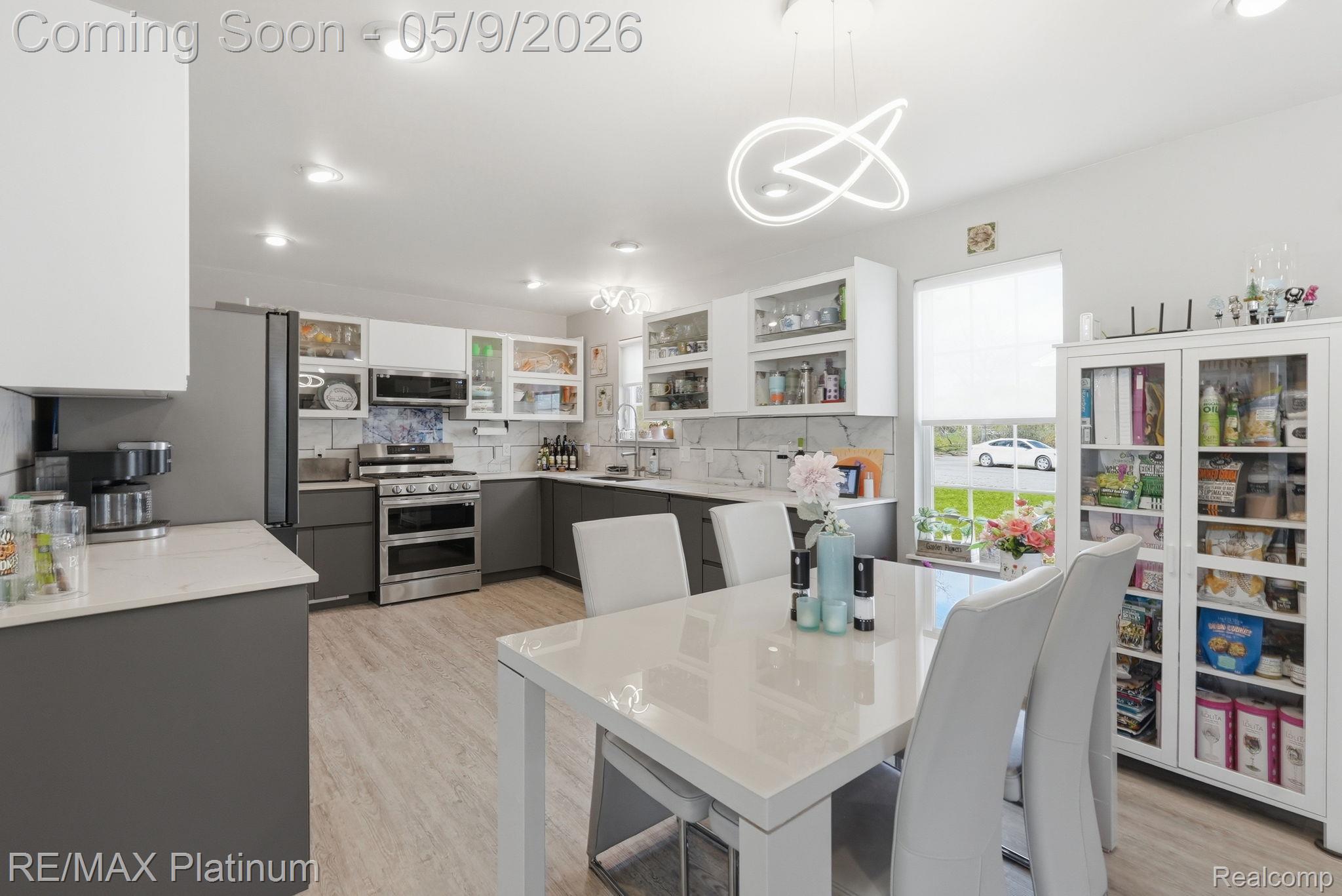 2428 Fisher Road
