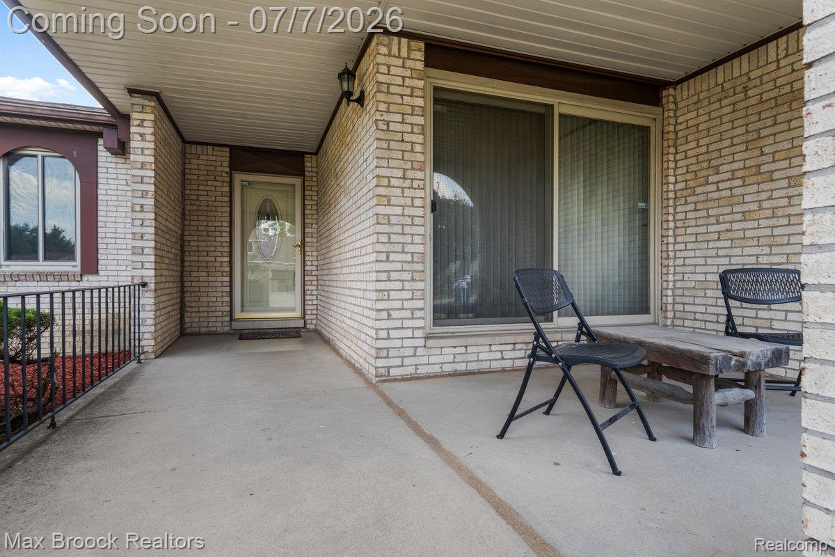 45361 Indian Creek Drive