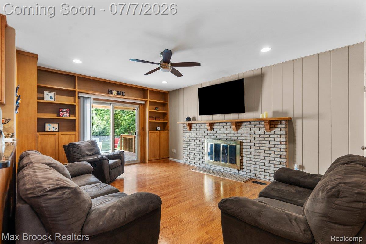 45361 Indian Creek Drive