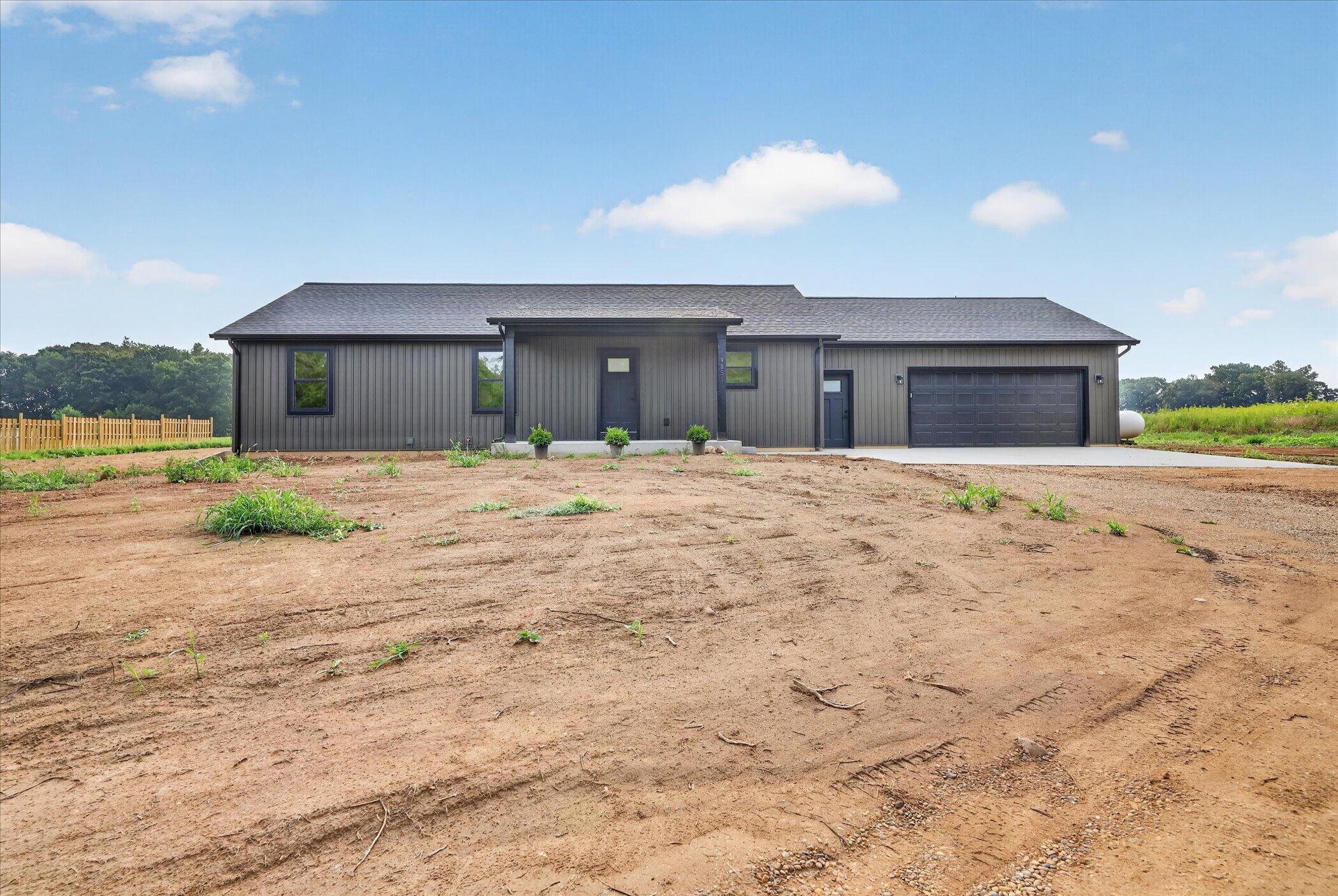 9851 Cedar Creek Road