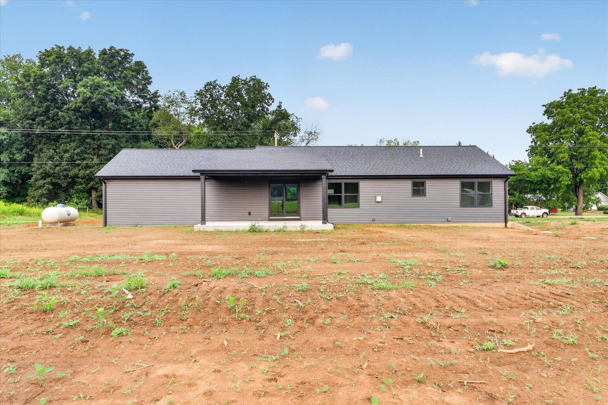 9851 Cedar Creek Road
