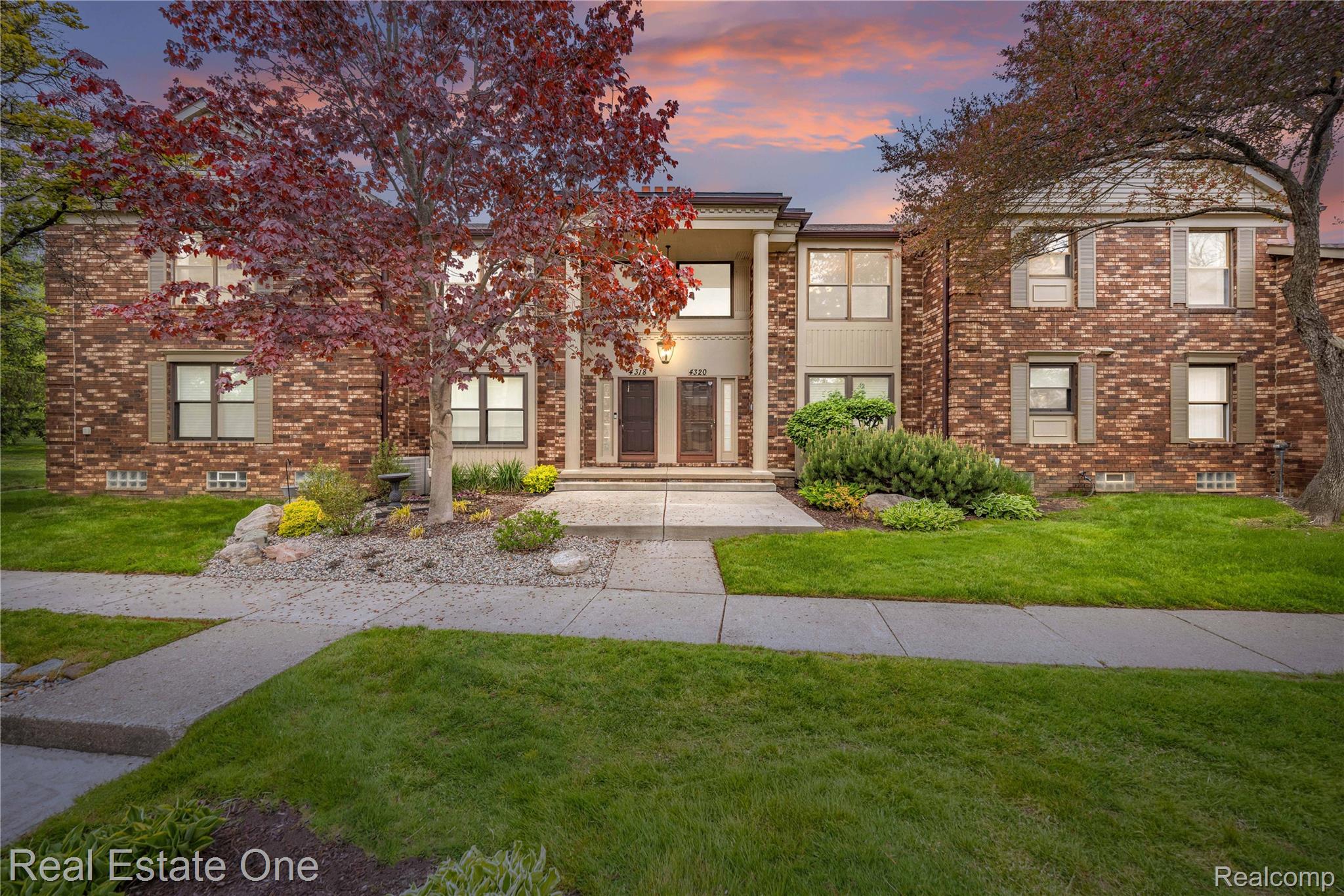 4320 Knightsbridge Lane