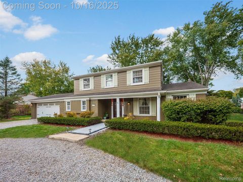 19938 S Waltham Road Beverly Hills Village MI 48025