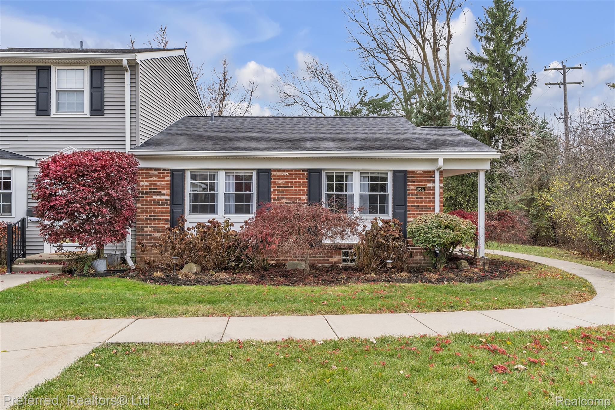 19517 Dartmouth Place