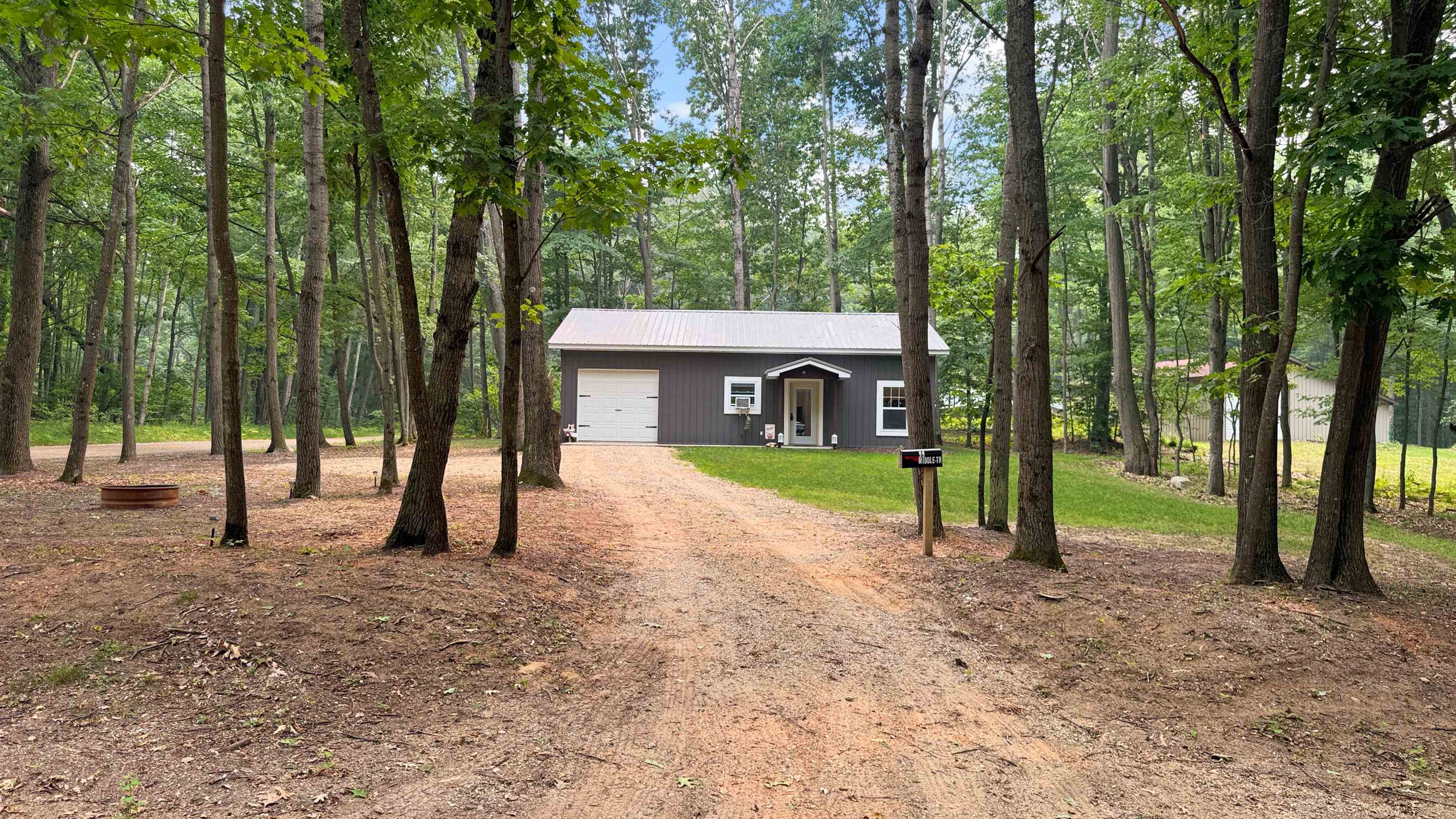 99 Middle Trail