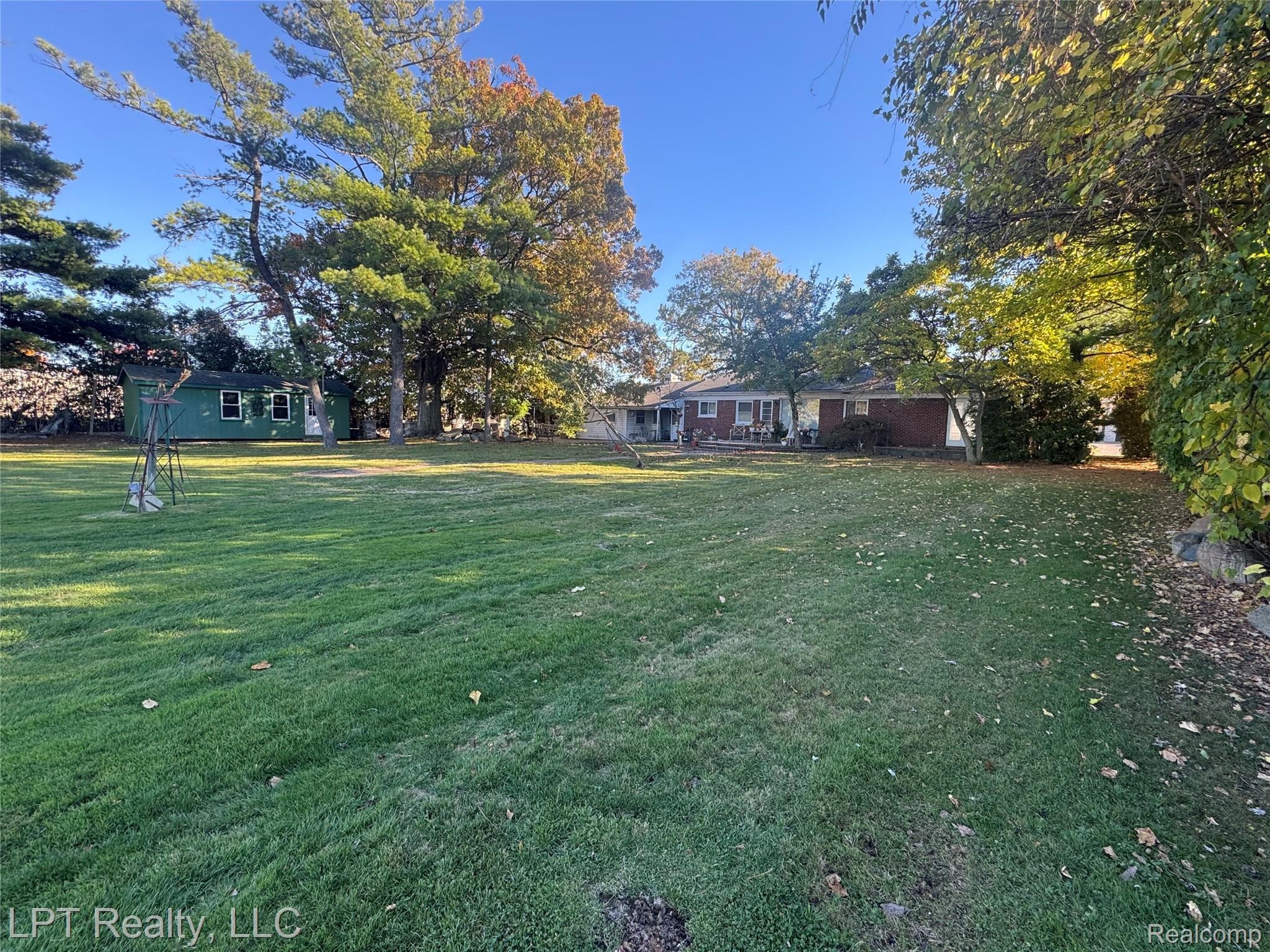 26204 Doxtator Street