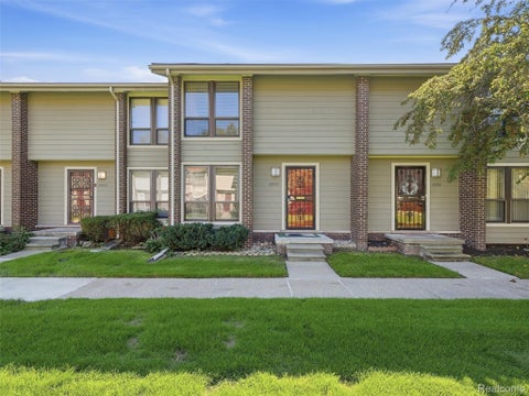 Photo of 20937 Sherman Avenue, Southfield City, MI 48033 (MLS # 20261077489)